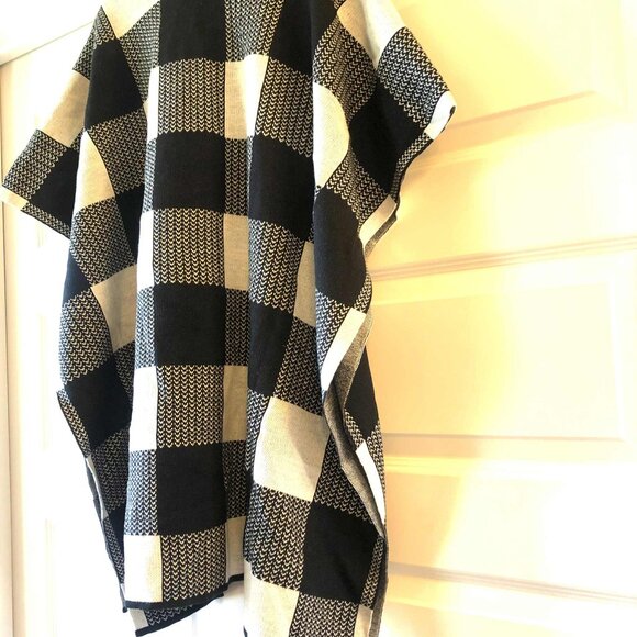 NWT TIME AND TRU Ruana Buffalo Check Wrap Open Front Cardigan Blk\White OS - Picture 5 of 7